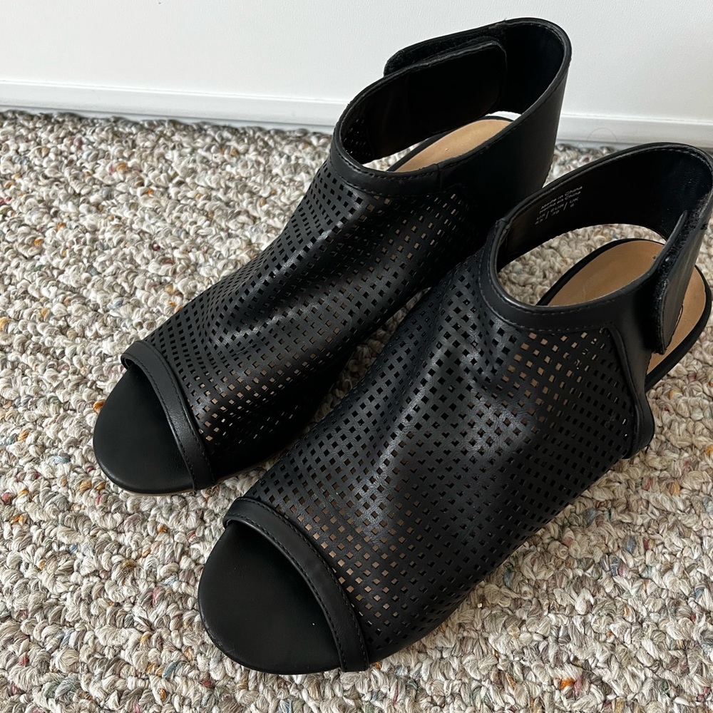 Call It Spring Wedges - Picture 3 of 9